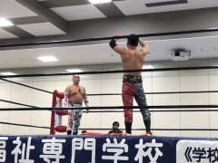 プロレス４